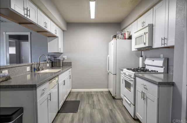 Detail Gallery Image 23 of 39 For 249 W Graaf Ave, Ridgecrest,  CA 93555 - 4 Beds | 2 Baths