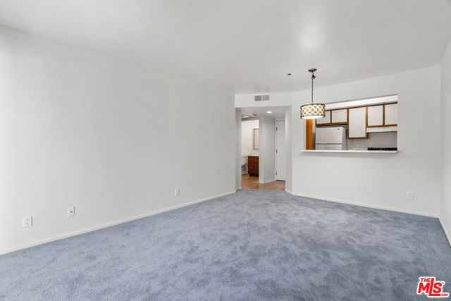 501 Palisades Drive, Pacific Palisades CA: https://media.crmls.org/mediaz/eac947ab-b0db-4e7e-9899-1e470b0736d9.jpg