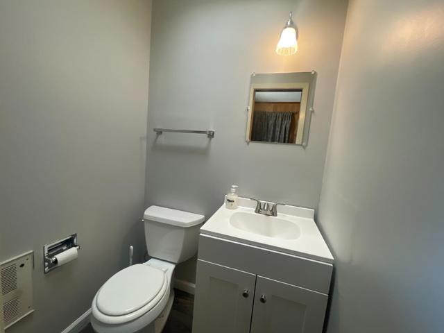 297 San Anselmo Avenue, San Bruno CA: https://media.crmls.org/mediaz/eac99a2b-e520-4868-bc75-d24e50596f49.jpg
