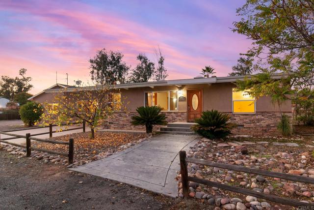 10546 VALLE VISTA RD, Lakeside CA: https://media.crmls.org/mediaz/eaca96b1-0738-4ea4-9c50-1afe48917937.jpg