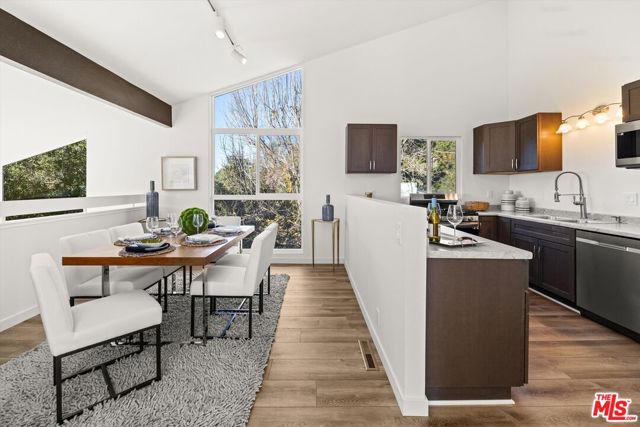 827 Cheltenham Road, Santa Barbara CA: https://media.crmls.org/mediaz/eaca9831-b8e6-4d4b-ad49-859c3a6a75e6.jpg
