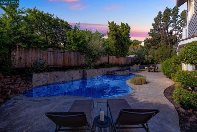 Image 52 of 53 For 367 Mt Washington Way