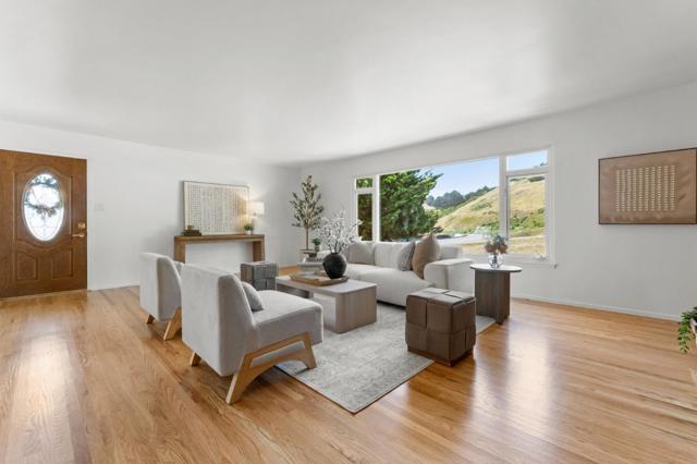 478 Paloma Avenue, Pacifica CA: https://media.crmls.org/mediaz/eacc201f-9d8f-422b-b9ed-ee8ef034db97.jpg