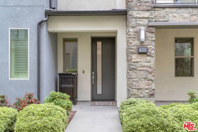 19505 Herringbone Drive photo 2