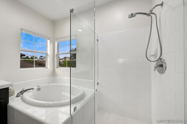 6585 Bluebonnet Dr, Carlsbad CA: https://media.crmls.org/mediaz/eacc5bb4-0a52-4685-a29c-c78f55a1f4ef.jpg