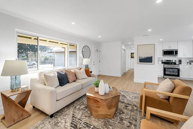 527 Maple Avenue, Milpitas CA: https://media.crmls.org/mediaz/eacc6b15-37db-4697-bb39-5588645c4a36.jpg