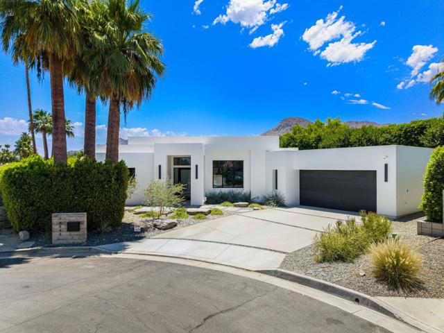 74846 Fox Hills Court, Palm Desert CA: https://media.crmls.org/mediaz/eacd79ba-25eb-43ce-90de-ce55efb5ed1a.jpg
