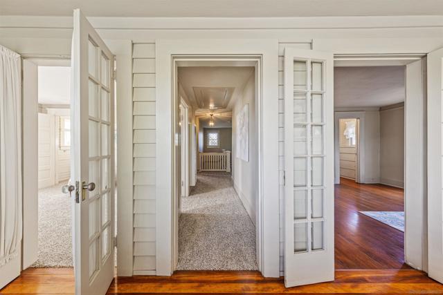 4229 Saint James Place, San Diego CA: https://media.crmls.org/mediaz/eaceaf9b-2d8d-49b7-a289-6bf6522dd774.jpg