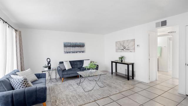 Detail Gallery Image 2 of 20 For 1817 E Grand Ave #61,  Escondido,  CA 92027 - 2 Beds | 1/1 Baths