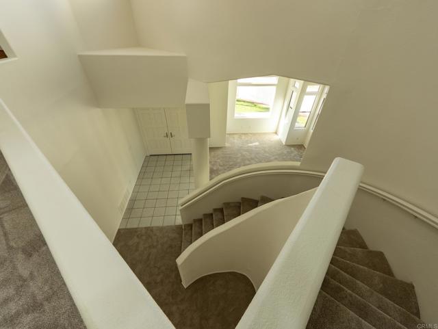 4918 Amador Dr, Oceanside CA: https://media.crmls.org/mediaz/eacefea9-0919-425d-8c85-7b4cbedbdafd.jpg