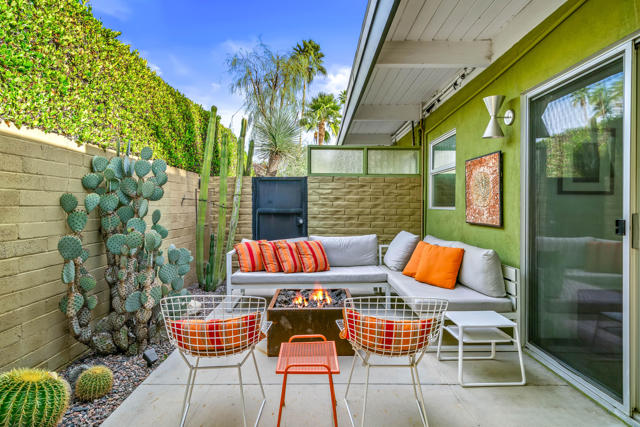 1611 S Calle Palo Fierro #4, Palm Springs, CA 92264