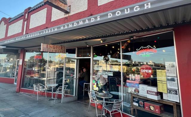 1122 Seabright Avenue, Santa Cruz CA: https://media.crmls.org/mediaz/ead006f1-7f8d-4298-86f7-0a6587768c39.jpg