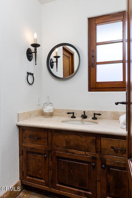 Detail Gallery Image 27 of 77 For 4144 Chevy Chase Dr, La Canada Flintridge,  CA 91011 - 5 Beds | 4/4 Baths
