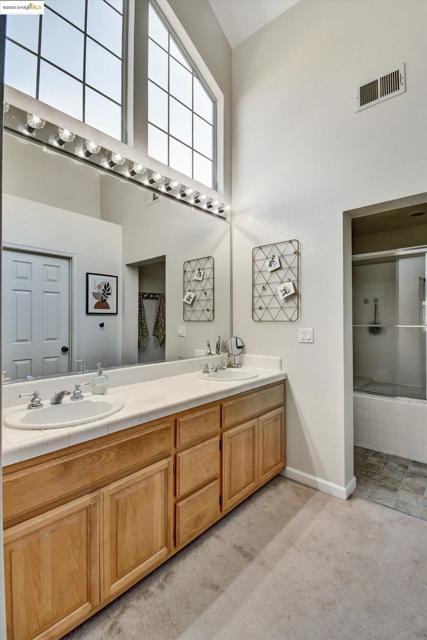2944 Von Doolen Court, Pinole CA: https://media.crmls.org/mediaz/ead0a9af-2aeb-4219-870f-a16351e56423.jpg