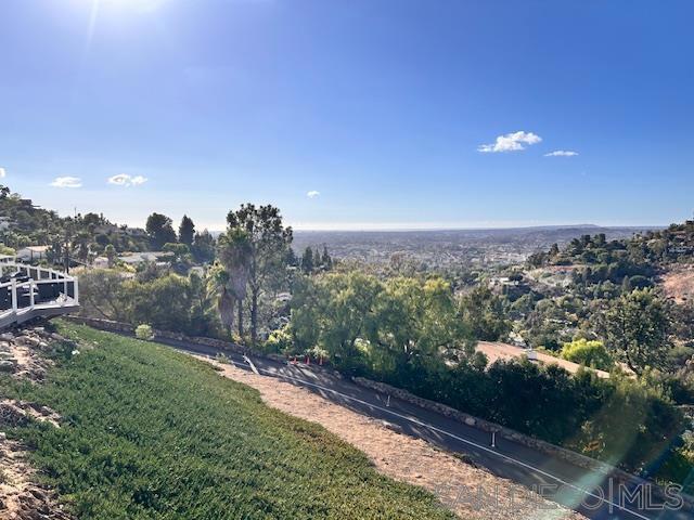 https://media.crmls.org/mediaz/ead208a8-1990-4286-838a-2d80763ec169.jpg?preset=X-Large