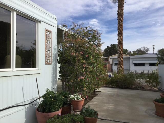 69255 Midpark Drive, Desert Hot Springs CA: https://media.crmls.org/mediaz/ead39d71-8b4f-4601-8149-db3c4559c051.jpg