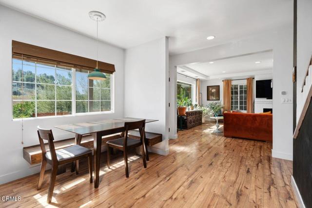 Detail Gallery Image 8 of 27 For 3847 Sunbeam Dr, Los Angeles,  CA 90065 - 3 Beds | 2/1 Baths