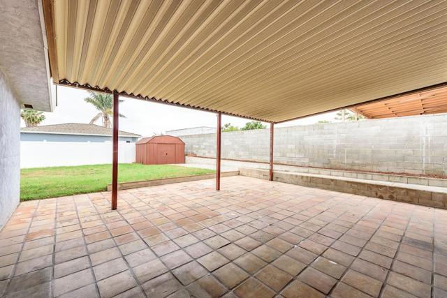 2486 CALLE SERENA, San Diego CA: https://media.crmls.org/mediaz/ead4026a-5e5e-47e8-bcd7-d82e32f2cc89.jpg