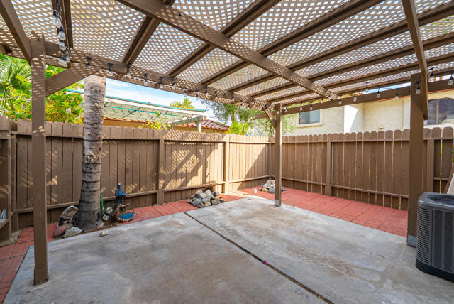 343 W Mariscal Road, Palm Springs, CA 92262
