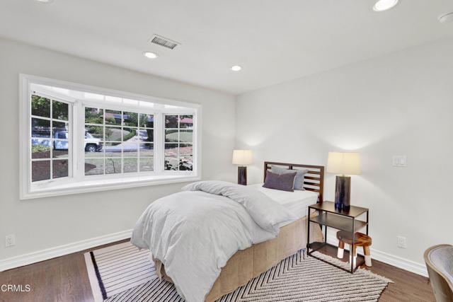 Detail Gallery Image 20 of 30 For 832 Valley Crest St, La Canada Flintridge,  CA 91011 - 5 Beds | 5/1 Baths