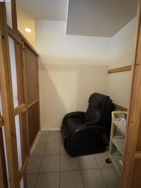 5020 Mission Street, San Francisco CA: https://media.crmls.org/mediaz/ead5faff-998c-4931-aa7d-468ebe609156.jpg