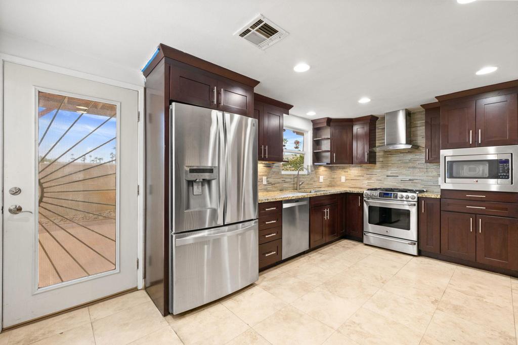 MLS #219134956DA image #17