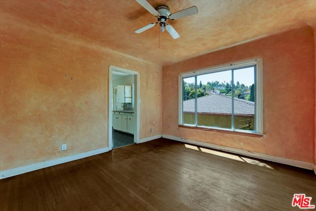 2461 McCready Avenue, Los Angeles CA: https://media.crmls.org/mediaz/ead74626-4bf2-4b32-8b95-5fb559c9d2d4.jpg