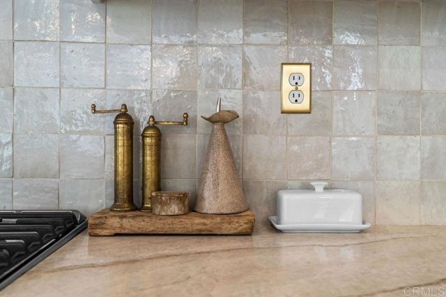 Detail Gallery Image 24 of 69 For 1763 Laurelwood Way, Oceanside,  CA 92057 - 3 Beds | 2/1 Baths