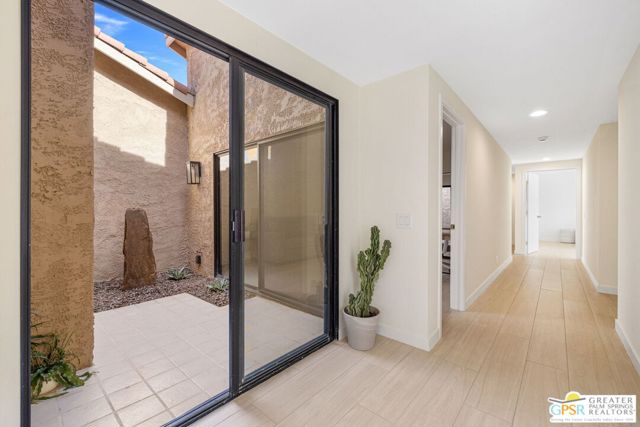 6 Joya Drive, Palm Desert CA: https://media.crmls.org/mediaz/ead93e80-ad4f-4344-9fe4-d12be7b76e54.jpg