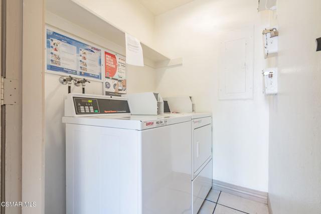 11645 Montana Avenue, Los Angeles CA: https://media.crmls.org/mediaz/ead9fb46-bfdf-4e81-a79a-95699176efac.jpg