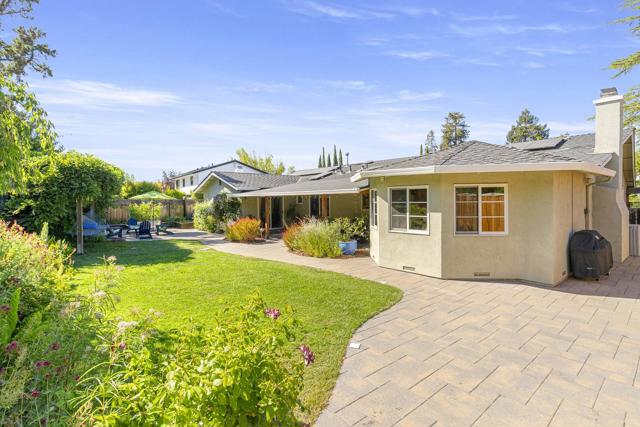 122 Belvale Drive, Los Gatos CA: https://media.crmls.org/mediaz/eada01d7-340d-4fe0-ba89-455d255f00a6.jpg