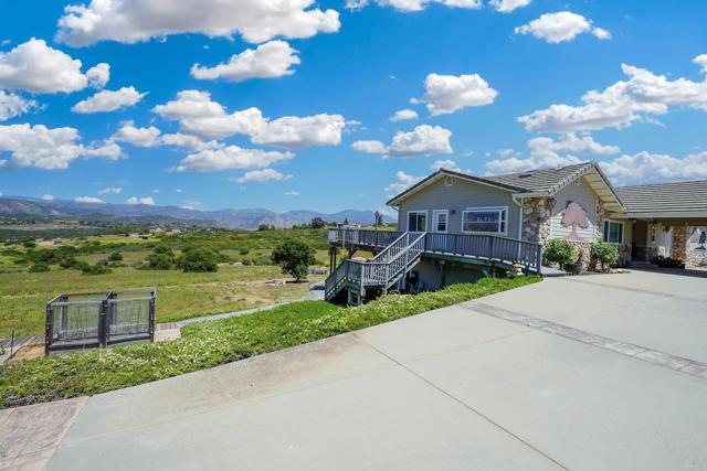 Detail Gallery Image 38 of 67 For 14949 Lone Oak Trl, Ramona,  CA 92065 - 4 Beds | 2/1 Baths