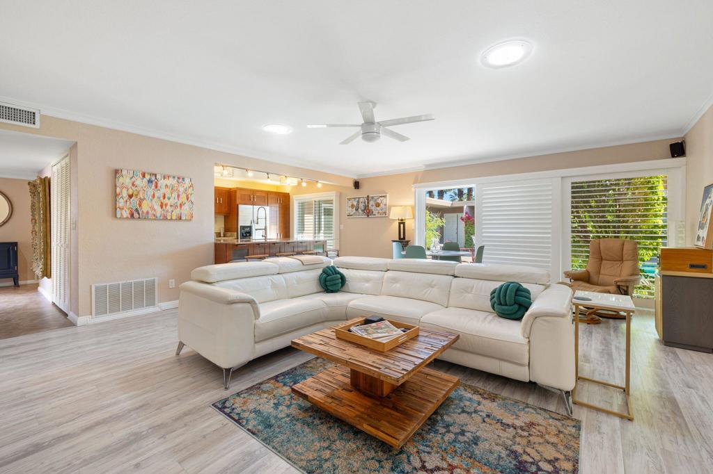 MLS #219139258DA image #5