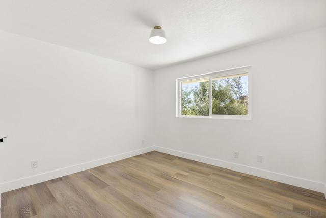 38795 Harris Truck Trail, Fallbrook CA: https://media.crmls.org/mediaz/eadc655b-11b1-4858-b9c1-43747643a47e.jpg