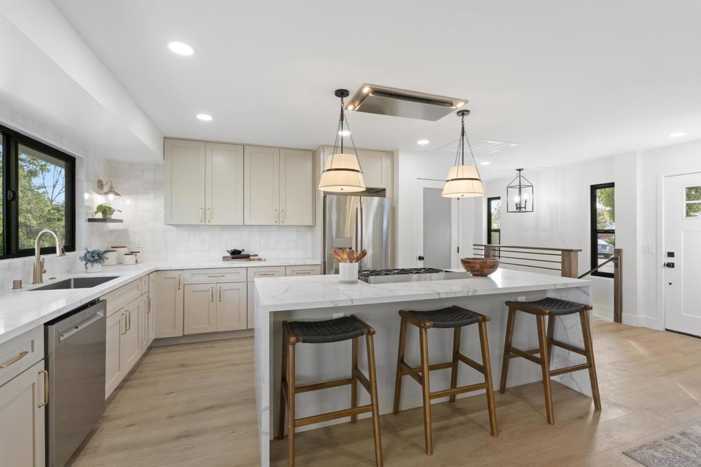 6002 Fenimore Way - photo 12