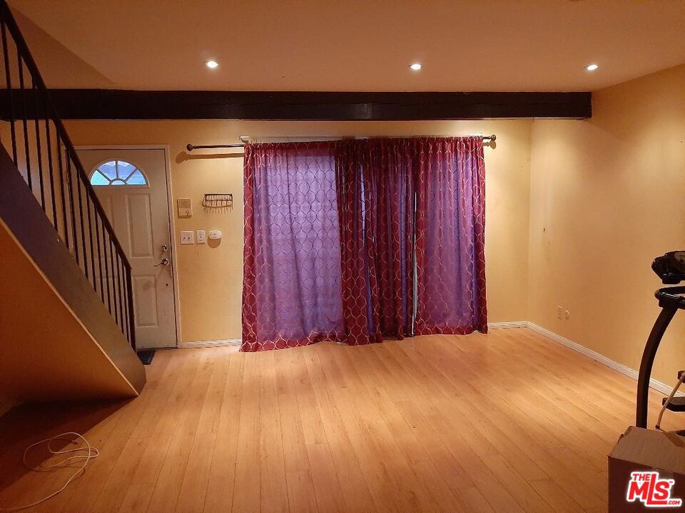 719 N Eucalyptus Avenue #6C