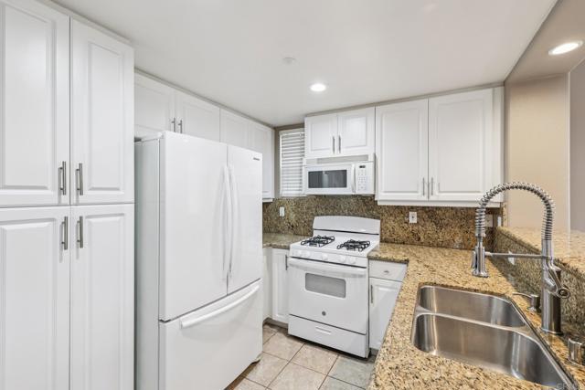 782 Anchor, San Diego CA: https://media.crmls.org/mediaz/eade8588-9002-4f9a-9b44-04d85d08301d.jpg