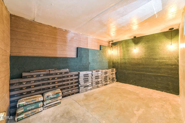 352 Cedarbrook Drive, Twin Peaks CA: https://media.crmls.org/mediaz/eae06bfa-cdc2-4aed-ace5-f59ea6928aef.jpg