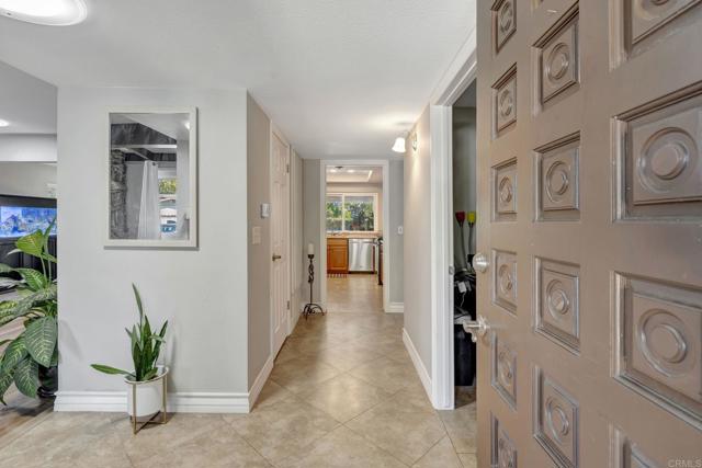 Detail Gallery Image 3 of 35 For 10743 Flambeau Pl, La Mesa,  CA 91941 - 4 Beds | 2 Baths