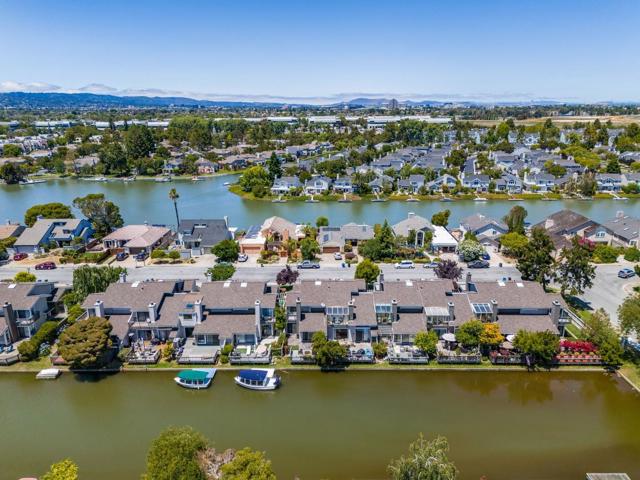 588 Marlin Court, Redwood City CA: https://media.crmls.org/mediaz/eae2975d-50d9-43e5-babb-f15fb009fcec.jpg