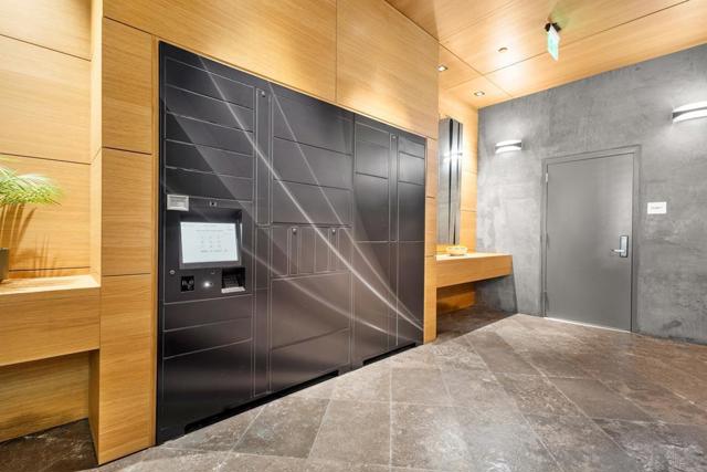 2750 4th, San Diego CA: https://media.crmls.org/mediaz/eae31cc3-1c7e-408d-96b3-130817df12f0.jpg