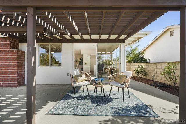 16736 Diego, San Diego CA: https://media.crmls.org/mediaz/eae34997-29c1-4384-a11d-7442a7452a88.jpg