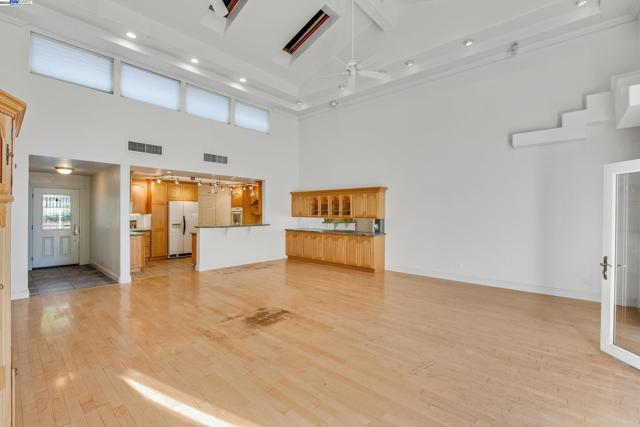 3171 Verdant Way, San Jose CA: https://media.crmls.org/mediaz/eae36d30-2163-4940-8be3-9b3507904f25.jpg