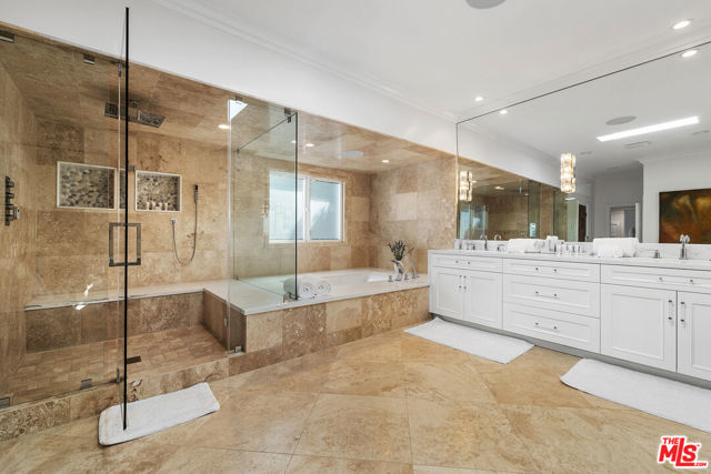 7834 Electra Drive, Los Angeles CA: https://media.crmls.org/mediaz/eae48ddb-fe25-41eb-a5d9-5ccc45b685b9.jpg