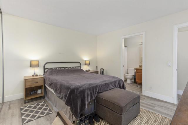 530 Calle Montecito, Oceanside CA: https://media.crmls.org/mediaz/eae497d0-7c65-4f25-bf3a-f614a892f436.jpg