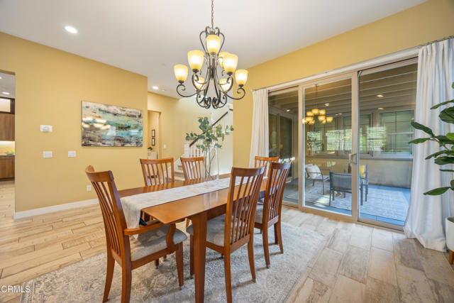 Detail Gallery Image 13 of 73 For 627 E Orange Blossom Way, Azusa,  CA 91702 - 4 Beds | 4/1 Baths