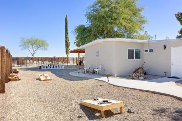 69450 Amboy Road, 29 Palms CA: https://media.crmls.org/mediaz/eae78422-fa9f-4236-9b3f-c7ecfb638495.jpg