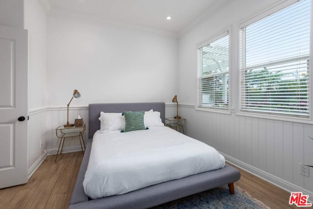 4110 Prado De Los Zorros, Calabasas CA: https://media.crmls.org/mediaz/eae7ae6e-9c81-431d-bce1-e1eb76c71531.jpg