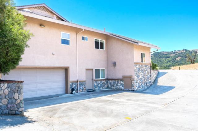 21050 Uvas Road, Morgan Hill CA: https://media.crmls.org/mediaz/eae8778a-fbb5-475a-bff6-5a5d4d92d878.jpg