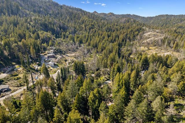 15995 Big Basin Way, Boulder Creek CA: https://media.crmls.org/mediaz/eae8e195-fdfb-4bad-a1da-646fa96ddd6e.jpg